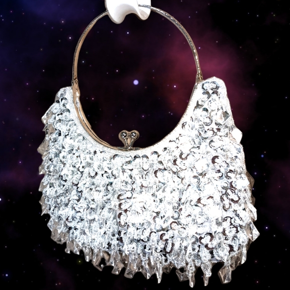 Gorgeous Fancy White Silver Beaded Sequin Purse with Silver Tone Hardware Kiss